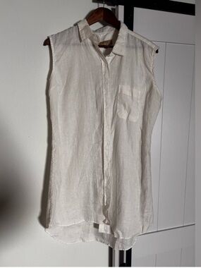 Sleeveless Button-Front Linen Shirt - White